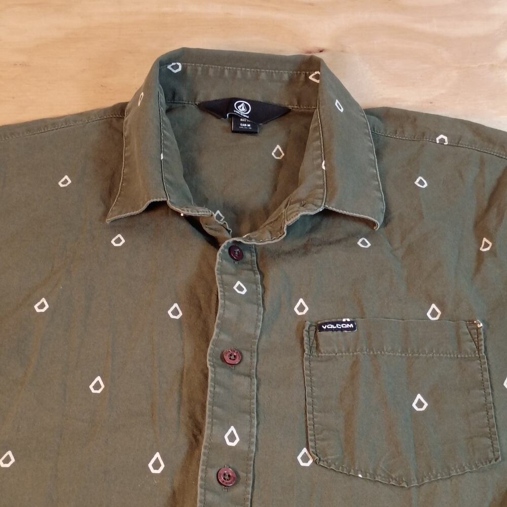 Volcom Patterson Men's Medium M Olive Green Short Sleeve Button Up Shirt